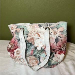 Multicolor, floral, genuine leather, vintage Mauricio Taiuti purse.